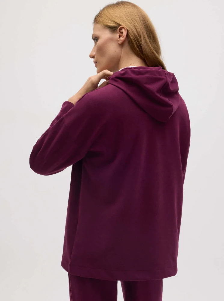 Sudadera cálida capucha ajustable con textura burdeos