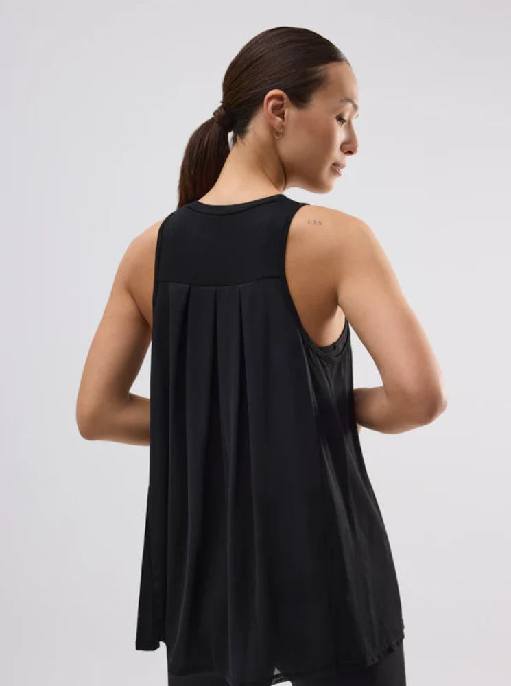 Camiseta deportiva sin mangas negra Ysabel Mora