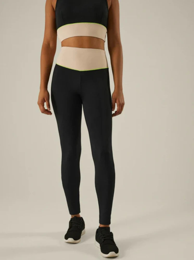 Leggings deportivo bolsillo interior efecto vientre plano negro
