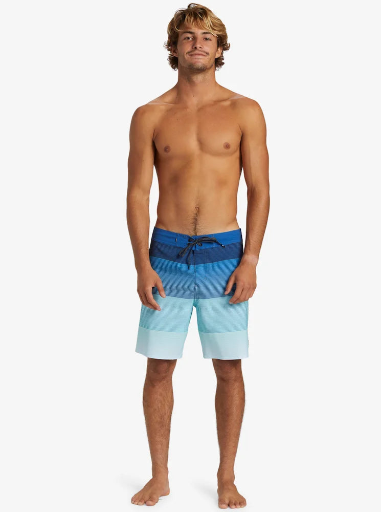 Surfsilk Massive 18" Azul - Bañador para Hombre de Quiksilver